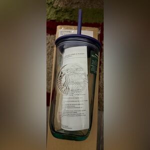 Starbucks 16oz glass tumbler with triangle bottom- nwt